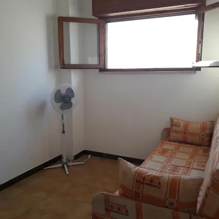 2 Bedroom With Sea And Mountain Views * Cipollina