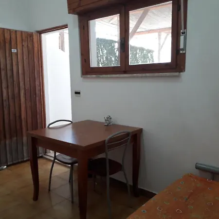 2 Bedroom With Sea And Mountain Views Apartment *
