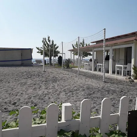 2 Bedroom With Sea And Mountain Views Apartment *