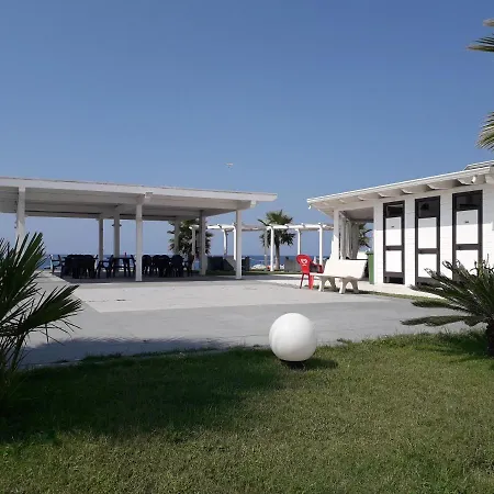 2 Bedroom With Sea And Mountain Views Apartment *