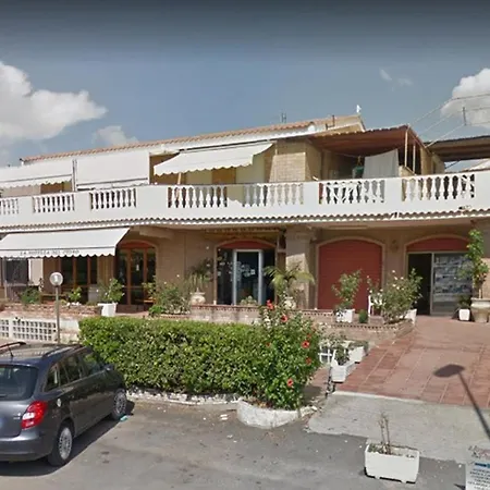 Apartment 2 Bedroom With Sea And Mountain Views Cipollina