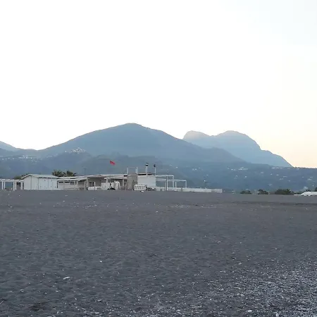 2 Bedroom With Sea And Mountain Views Apartment *